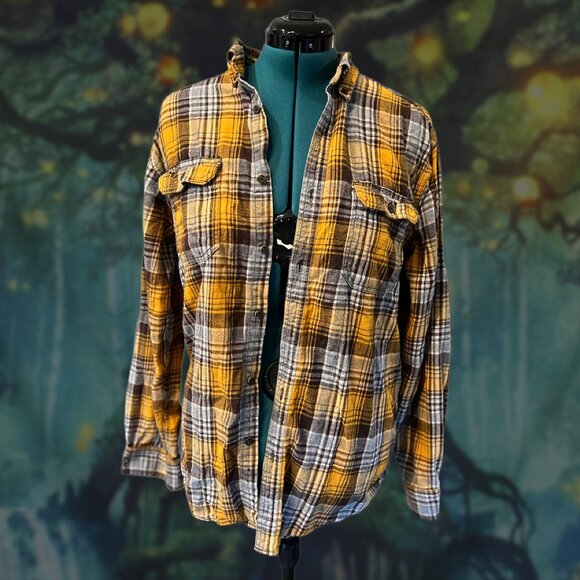 Upcycled Johnny Cash Flannel | Size L | Vintage-Inspired Oversize Graphic - Picture 2 of 4